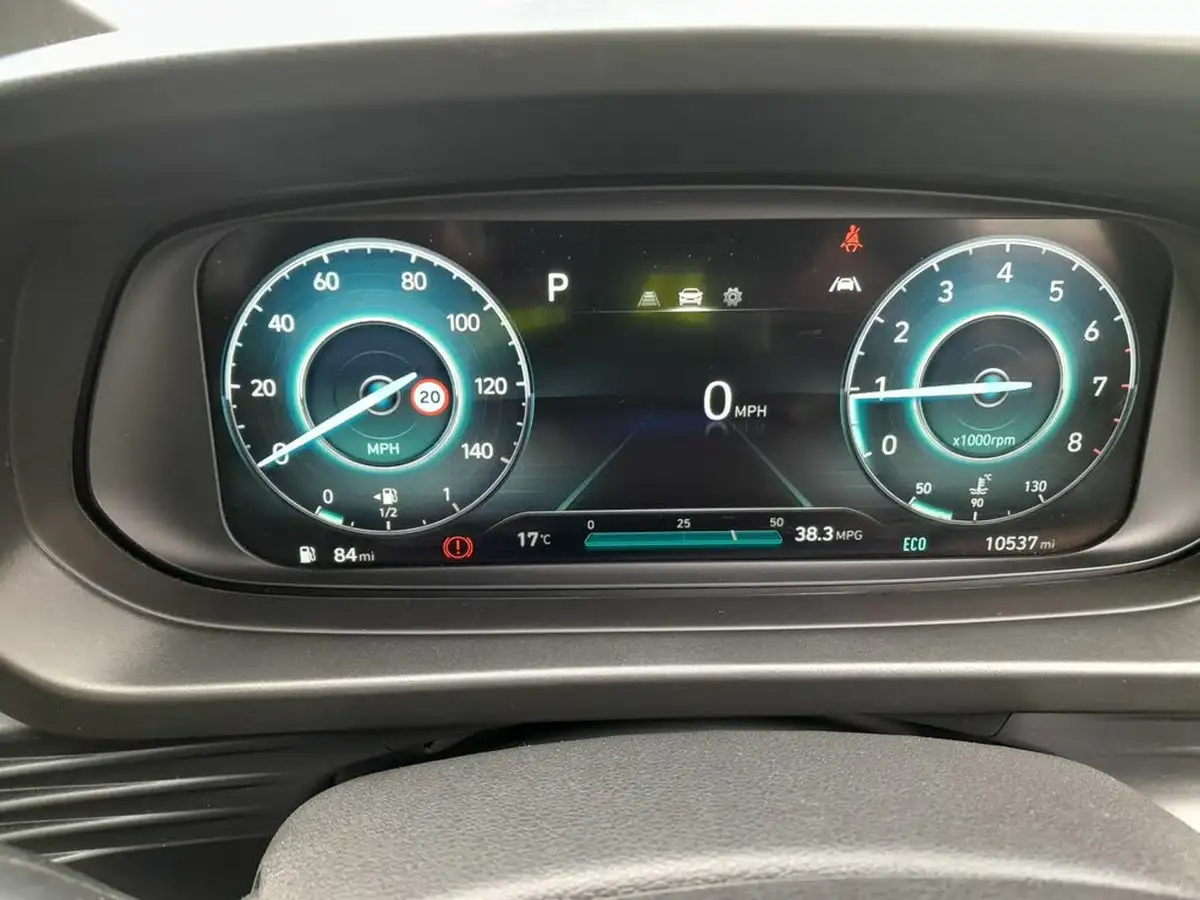 2022-hyundai-bayon-10-t-gdi-se-connect-dct-big-10