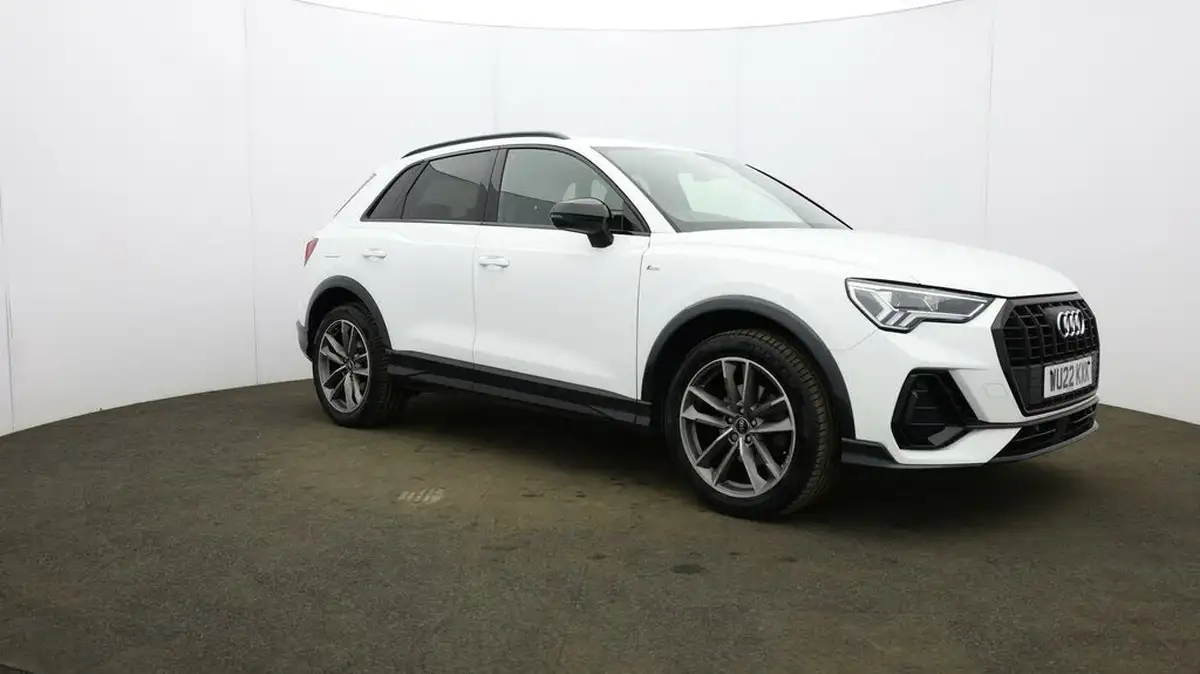 2022-audi-q3-15-35-tfsi-black-edition-codcomfort-sound-pack-station-wagon-big-41