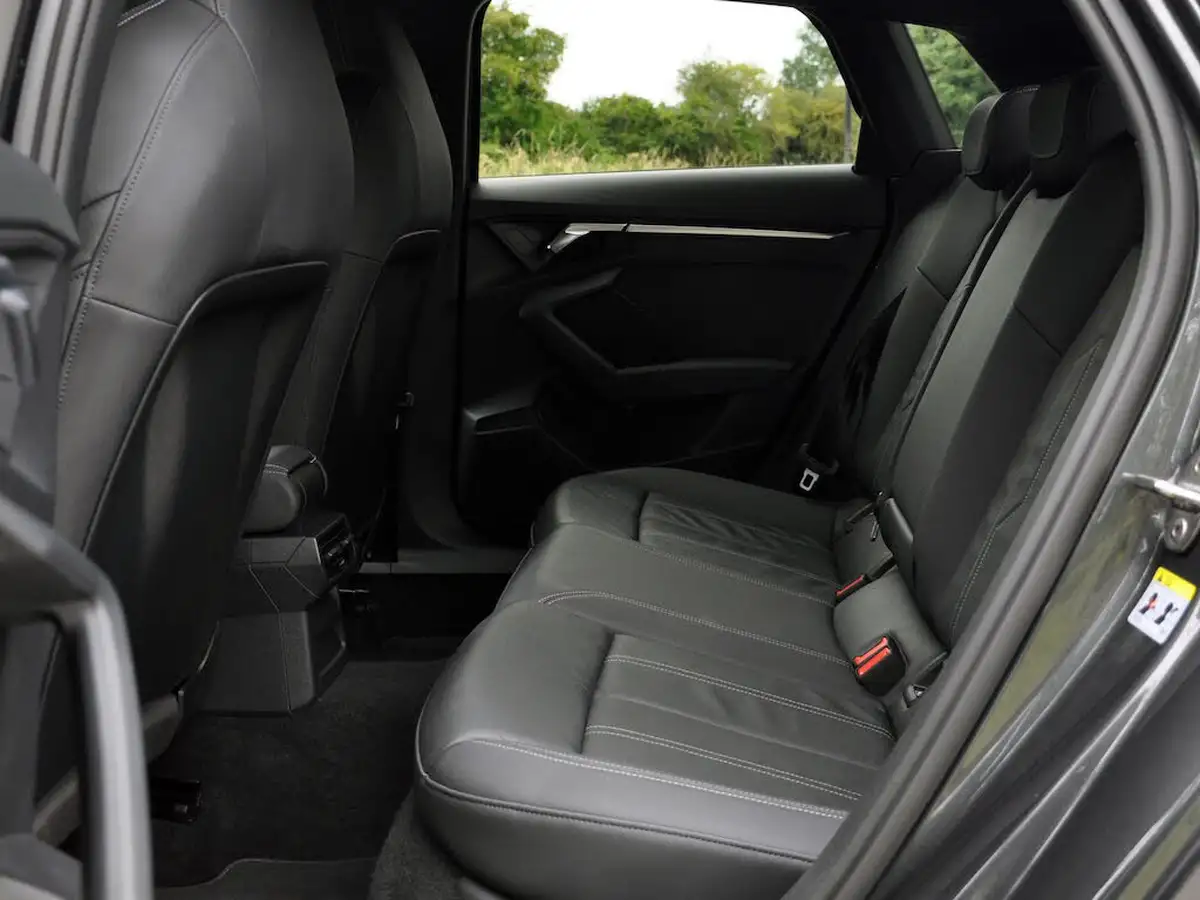 2021-audi-a3-14-40-tfsi-e-s-line-big-34