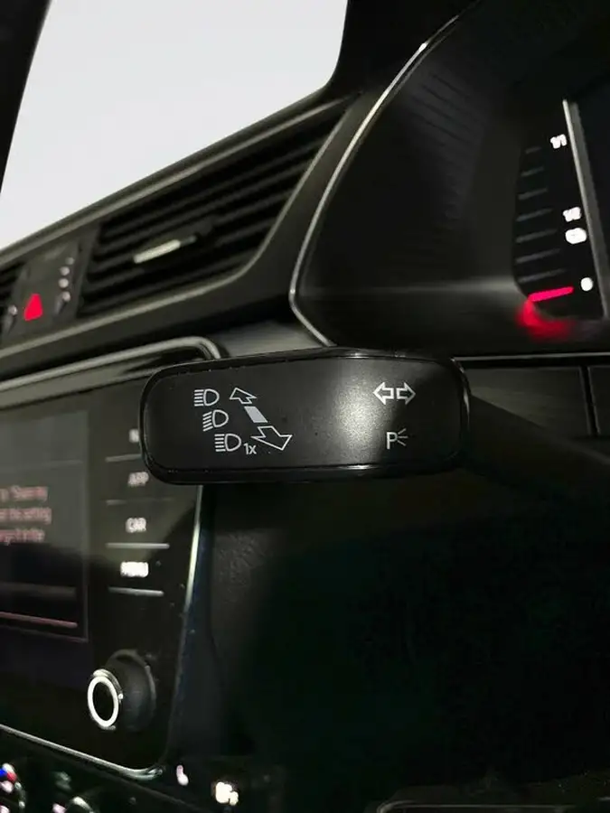 2022-skoda-superb-14-tsi-se-technology-218ps-hatchback-big-17