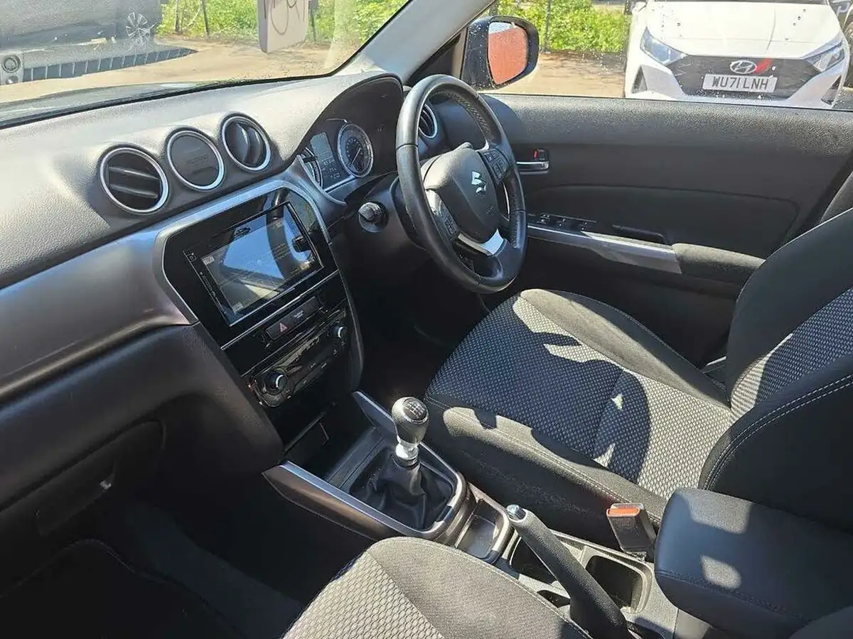 2020-suzuki-vitara-14-boosterjet-sz-t-129ps-mild-hybrid-big-1