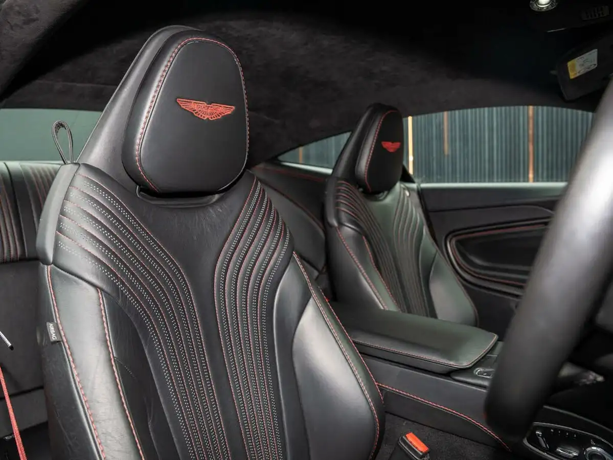 2020-aston-martin-db11-40-v8-503bhp-big-15
