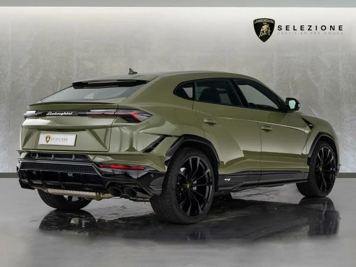 2024-lamborghini-urus-40-no-trim-big-2
