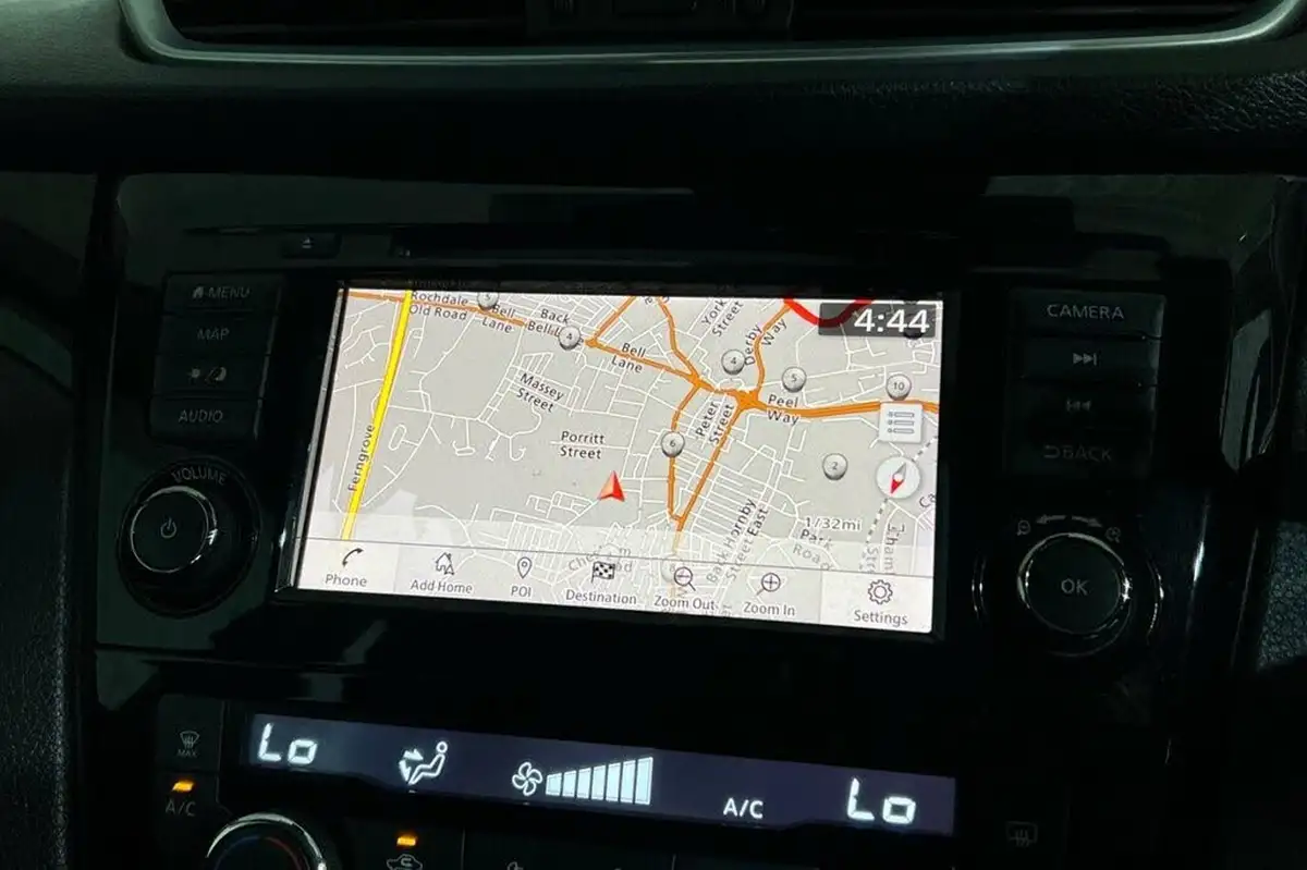 2020-nissan-qashqai-13-dig-t-acenta-premium-140ps-big-25