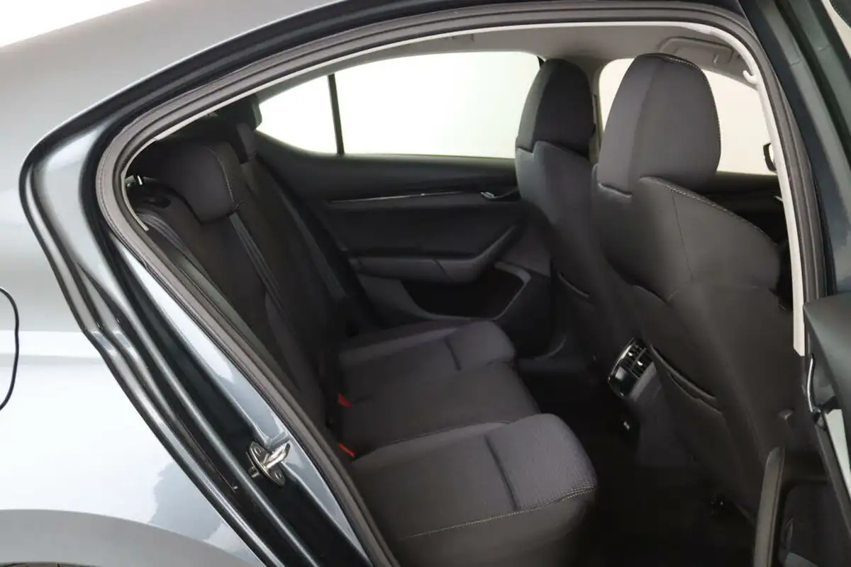 2020-skoda-octavia-10-tsi-se-first-edition-hatchback-big-13