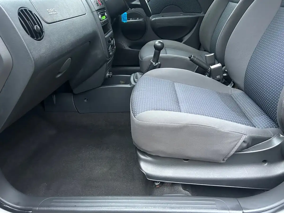 2008-chevrolet-kalos-12-se-big-23