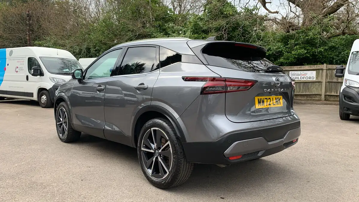 2022-nissan-qashqai-13-dig-t-tekna-158ps-xtronic-big-4