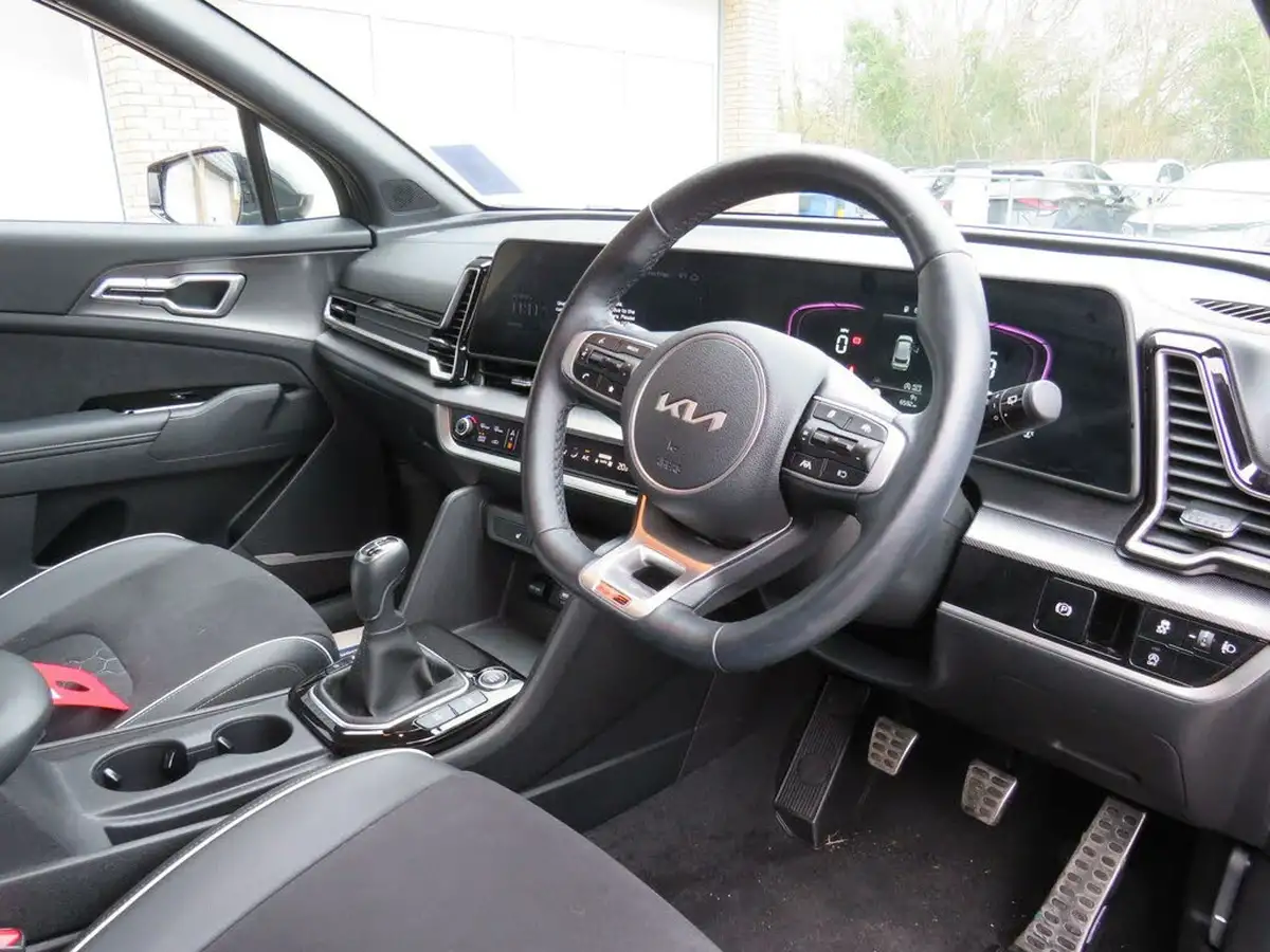 2024-kia-sportage-16-t-gdi-gt-line-148bhp-big-12
