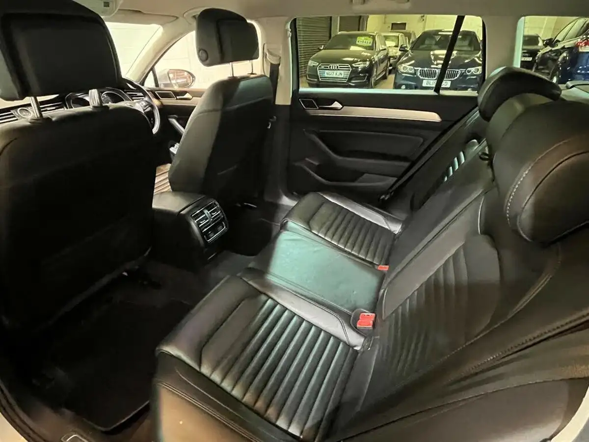 2016-volkswagen-passat-20tdi-gt-190ps-estate-5d-dsg-big-36