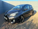 2016-toyota-yaris-15-vvt-i-design-hybrid-small-3