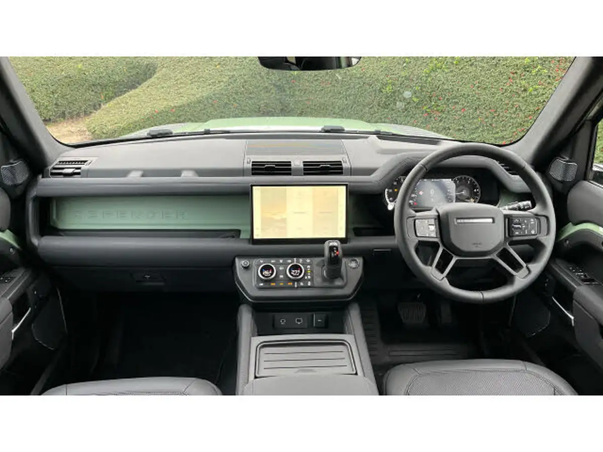 2024-land-rover-90-defender-30-d300-75th-edition-big-8