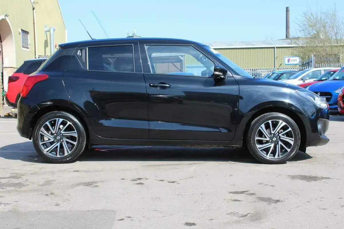 2024-suzuki-swift-12-dualjet-sz5-big-4
