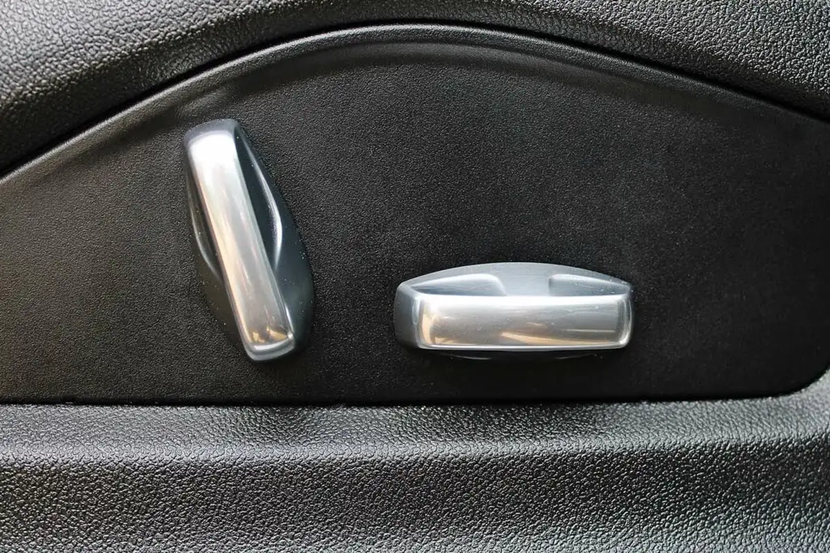 2020-porsche-cayenne-30-v6-e-hybrid-462ps-station-wagon-big-17