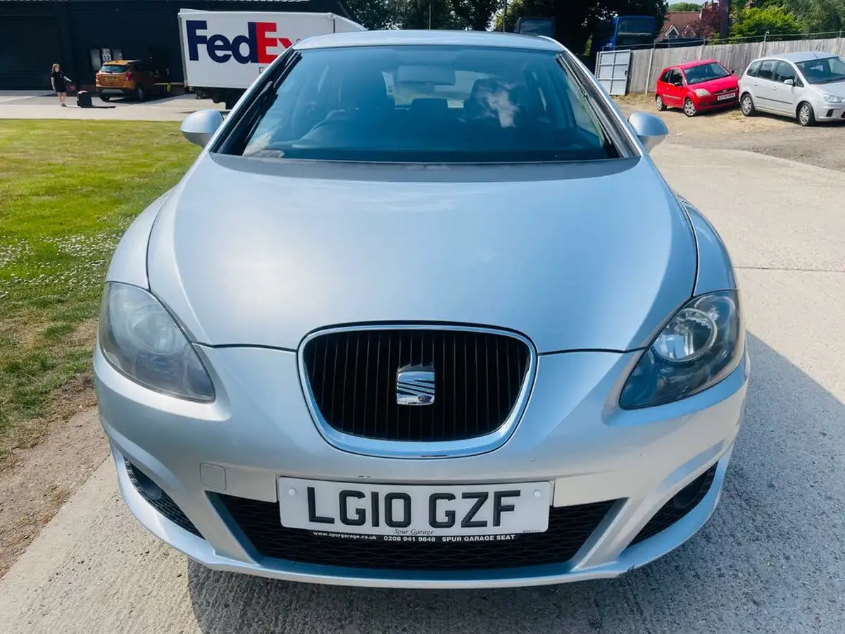 2010-seat-leon-19td-s-emocion-big-11