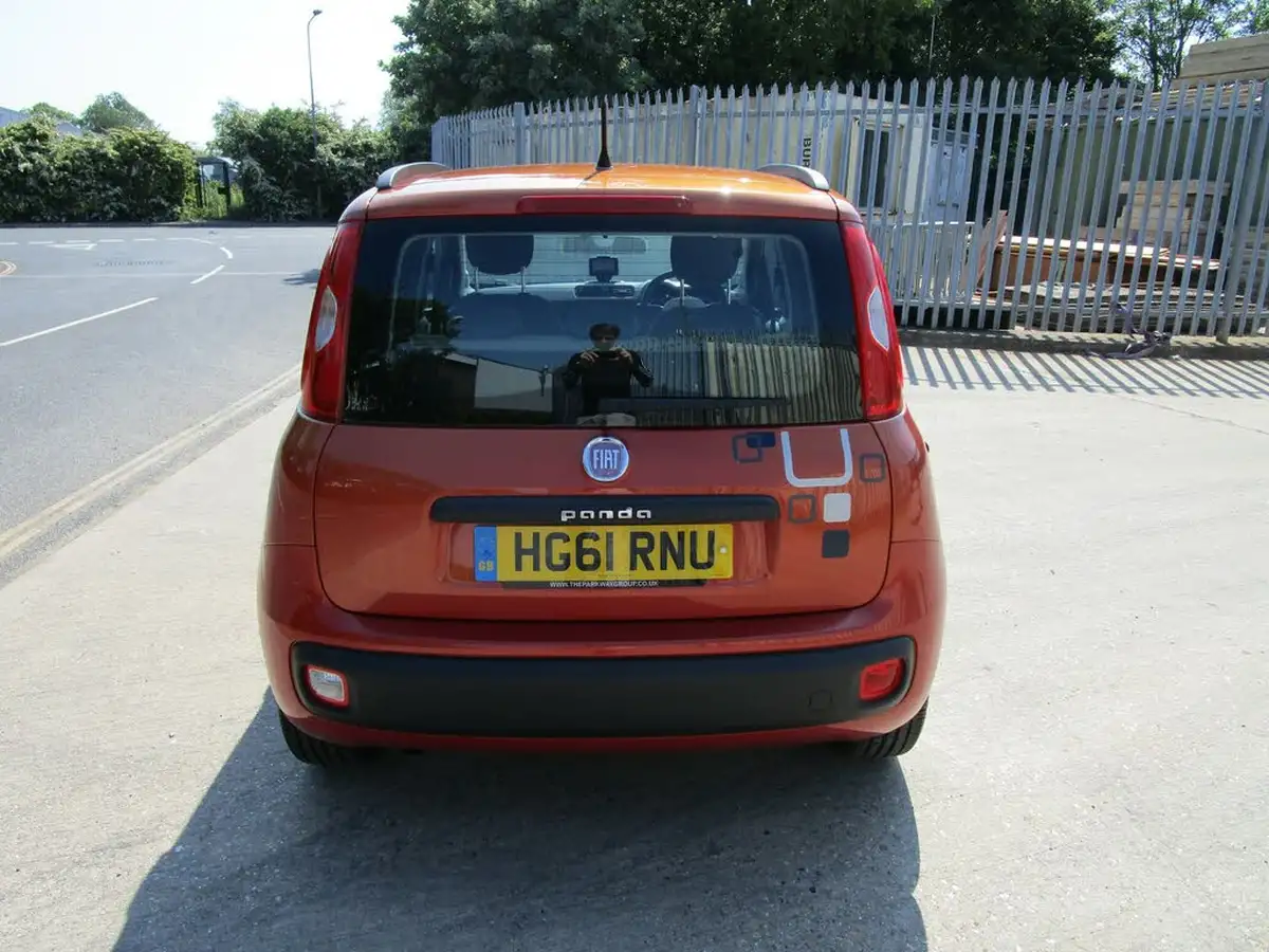 2012-fiat-panda-09-lounge-big-6