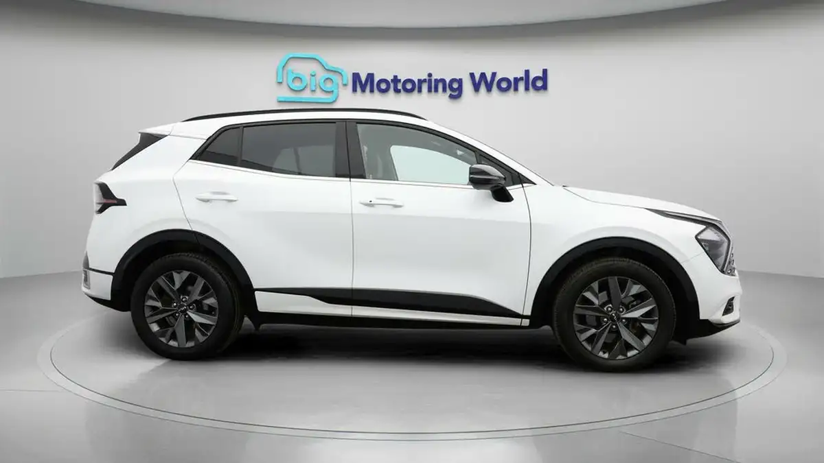 2022-kia-sportage-16-t-gdi-gt-line-226bhp-hev-1598cc-auto-big-7