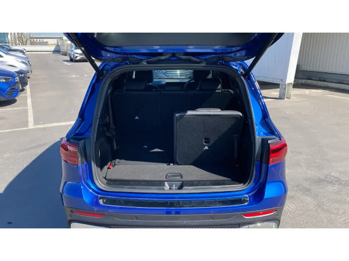 2024-mercedes-benz-glb-class-13-glb200-amg-line-executive-big-3