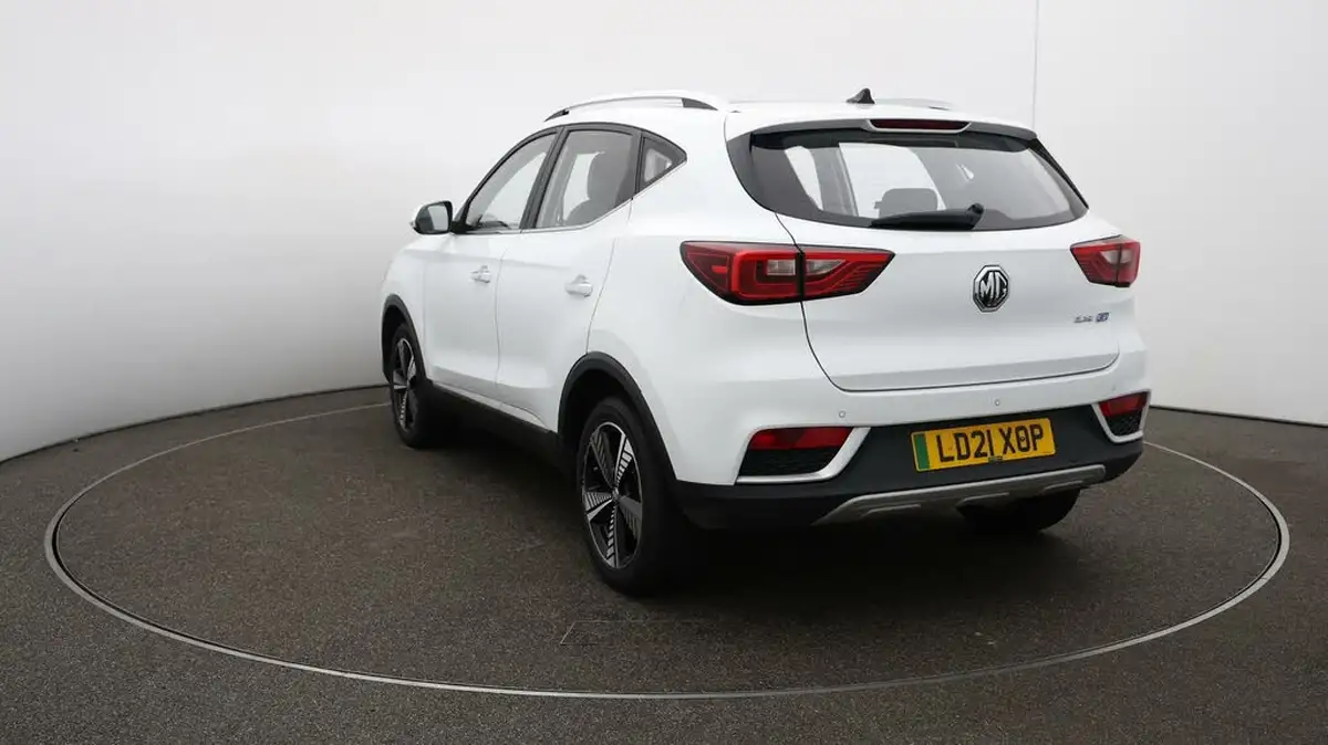2021-mg-zs-suv-e-exclusive-ev-big-60