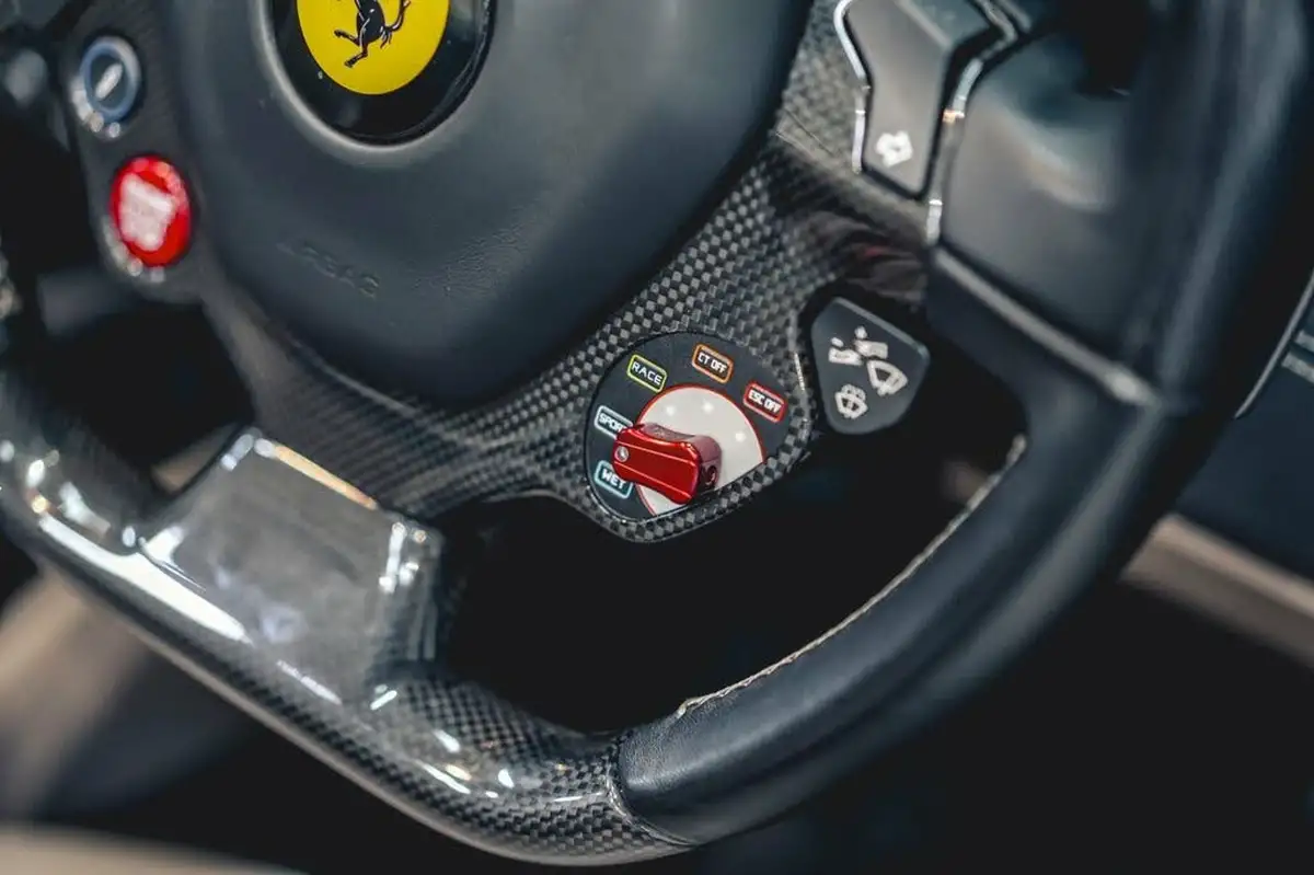 2018-ferrari-488-39-488-spider-big-21