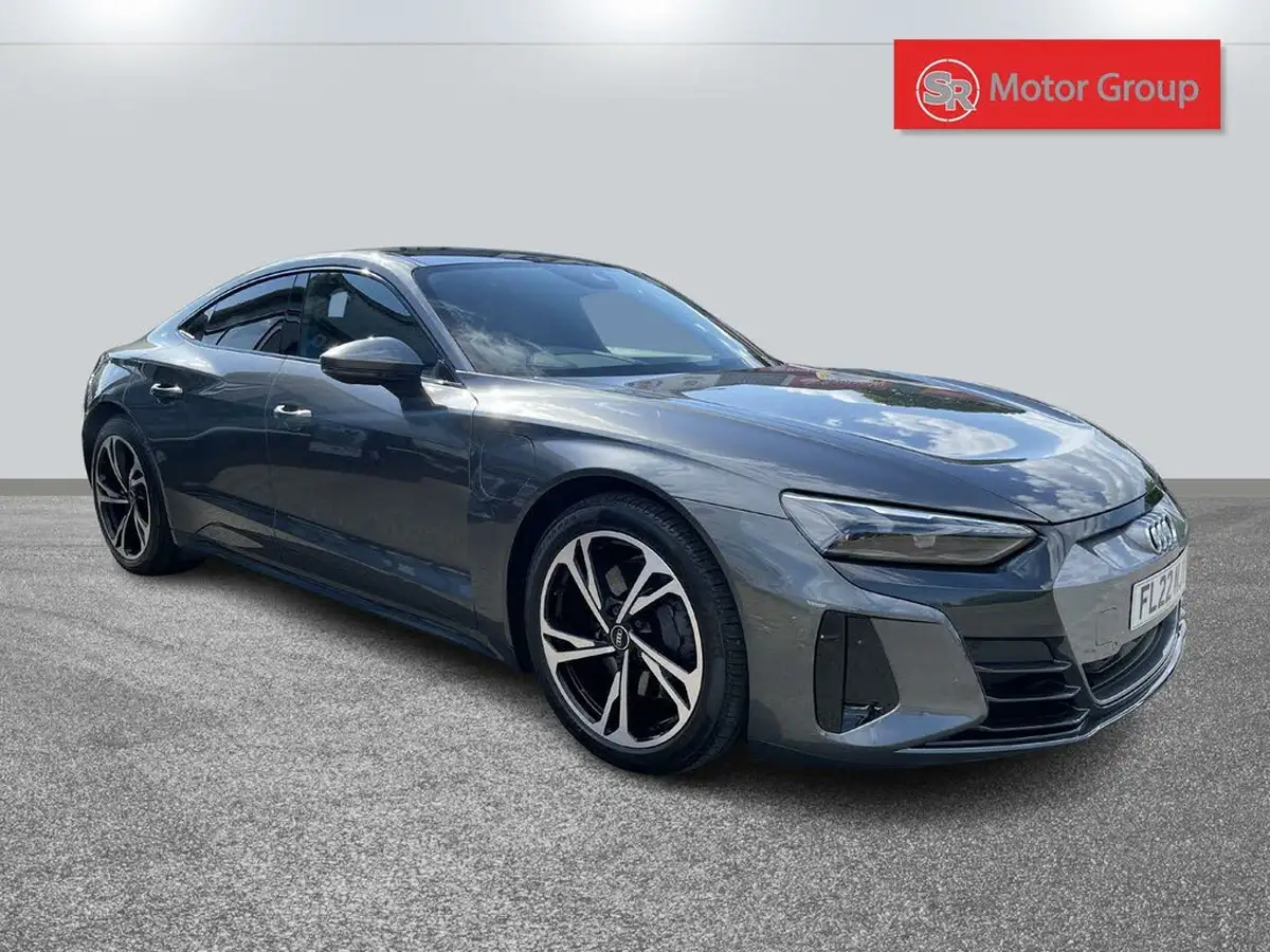 2022-audi-e-tron-gt-e-big-6