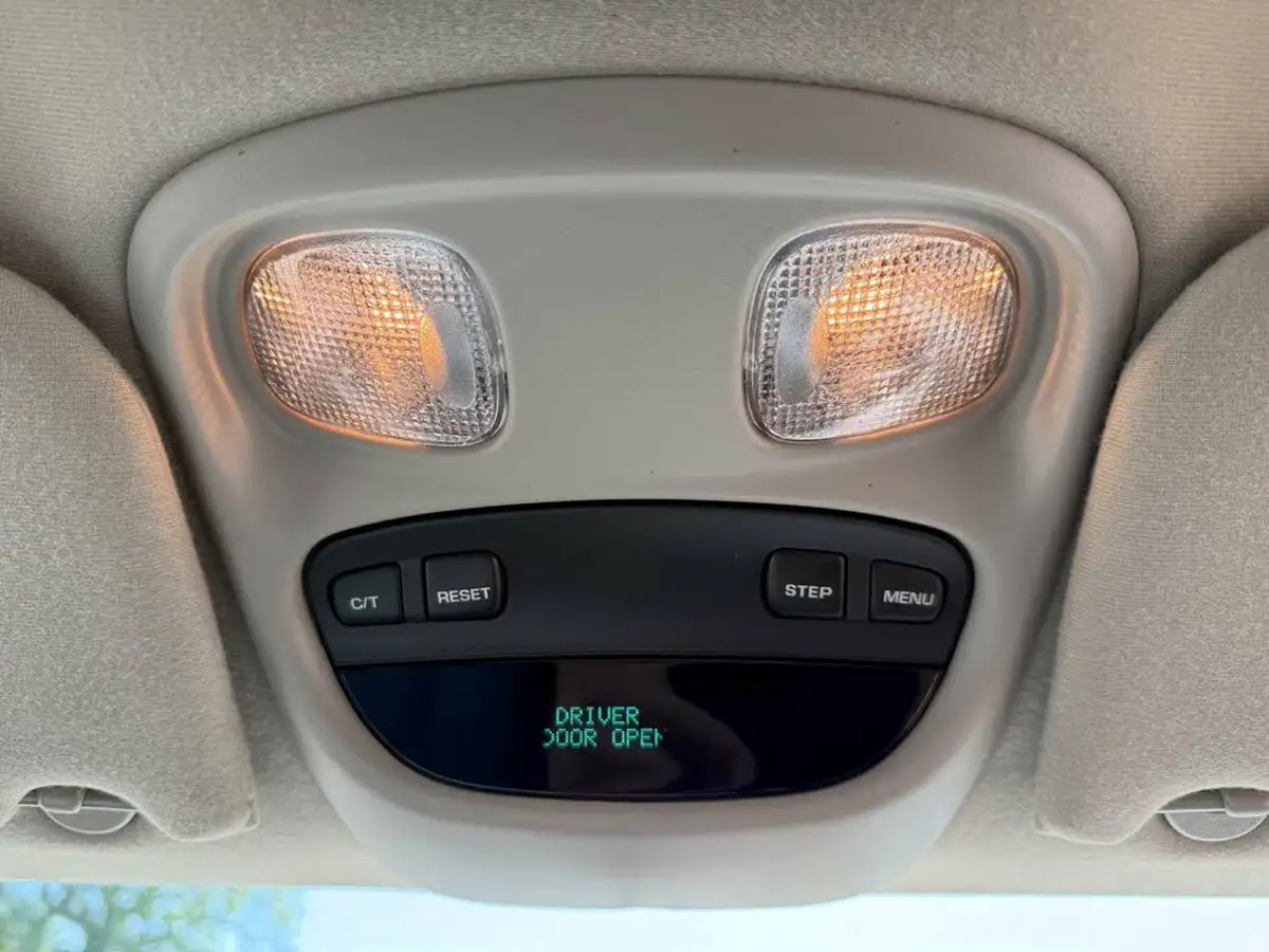 2005-jeep-cherokee-24-sport-big-51