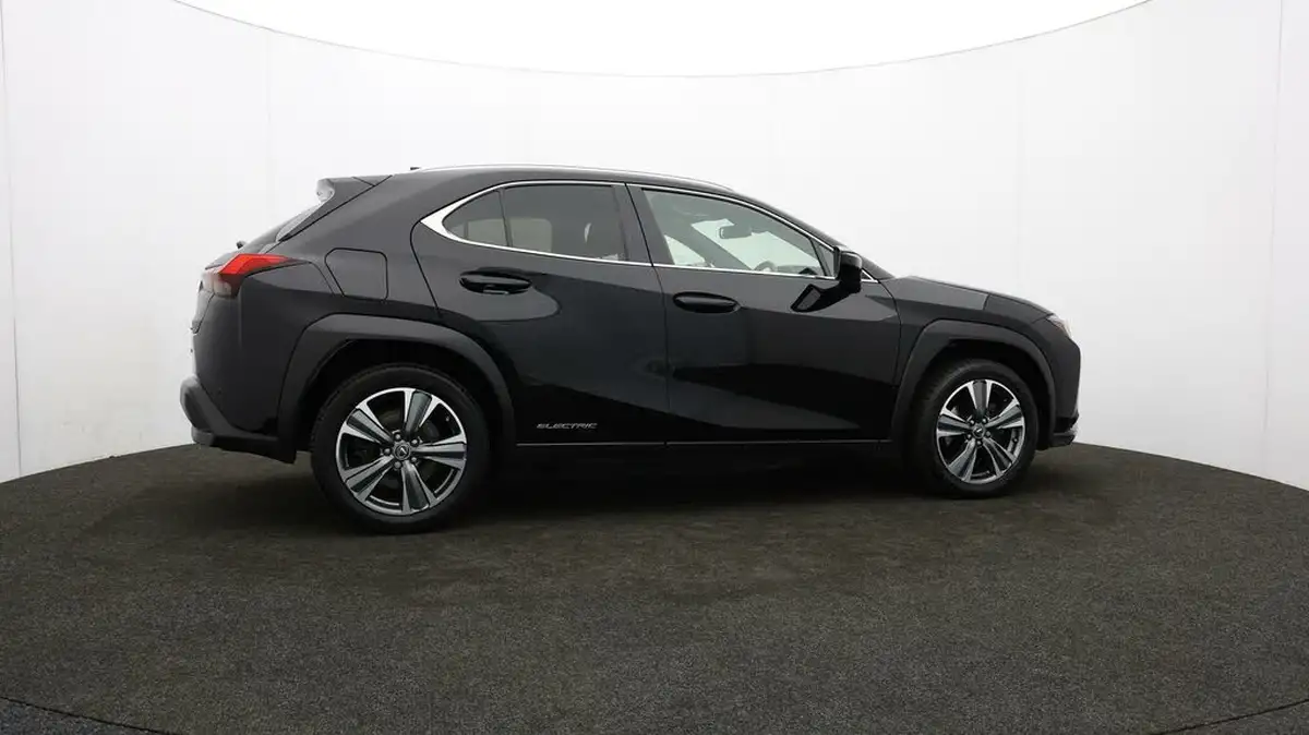 2021-lexus-ux-300e-e-ux-big-40