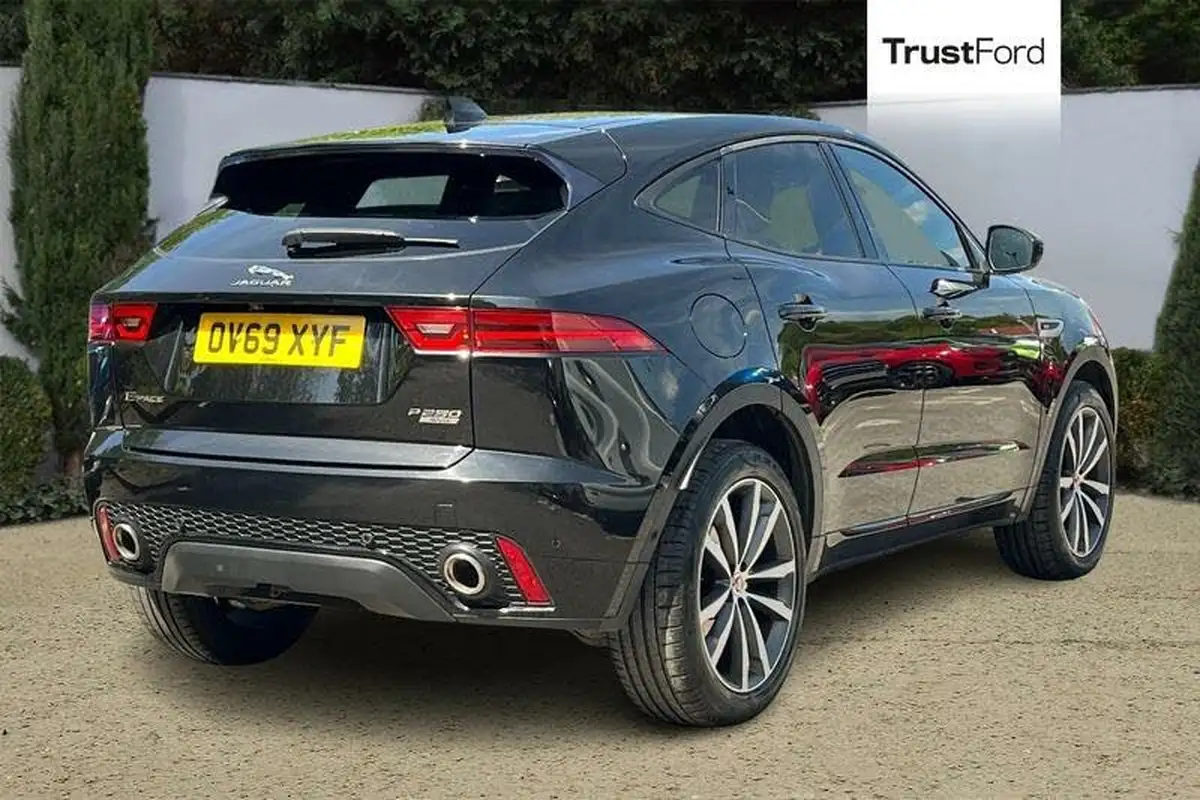2019-jaguar-e-pace-20-i4-r-dynamic-hse-249ps-big-3