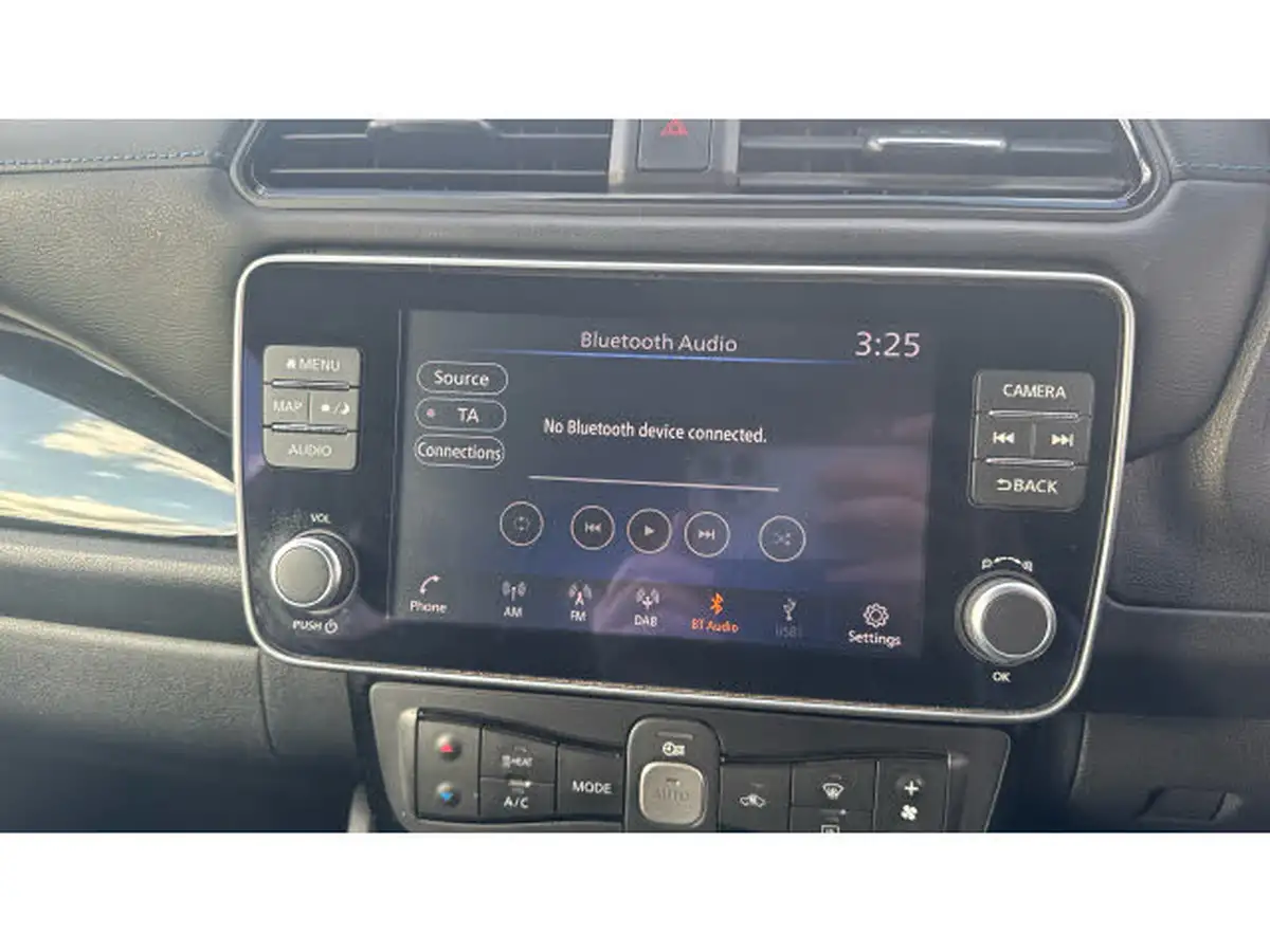 2023-nissan-leaf-e-n-connecta-39kwh-big-11