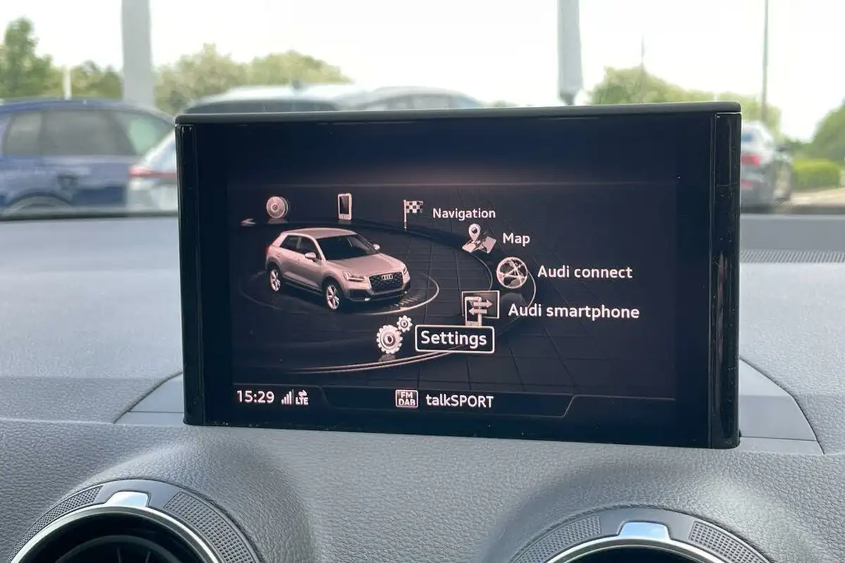 2019-audi-q2-15-35-tfsi-sport-cod-s-tronic-big-28