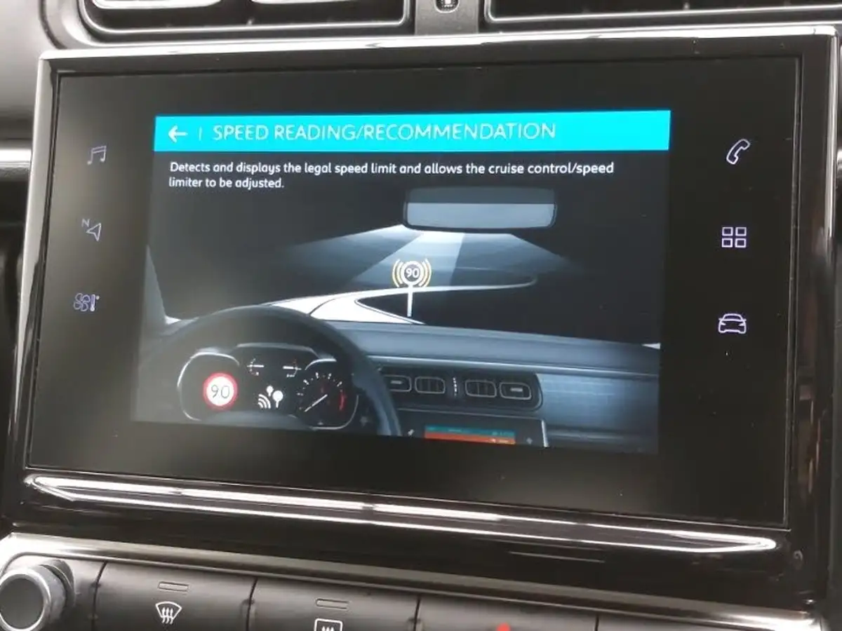 2023-citroen-c3-12-puretech-c-series-edition-83ps-ss-big-13