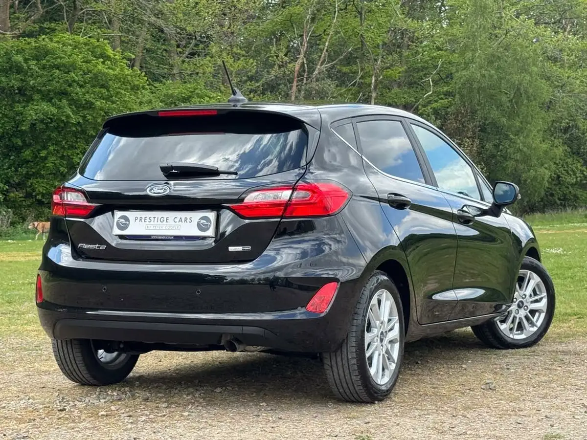 2022-ford-fiesta-10t-titanium-125ps-hybrid-mhev-powershift-big-5