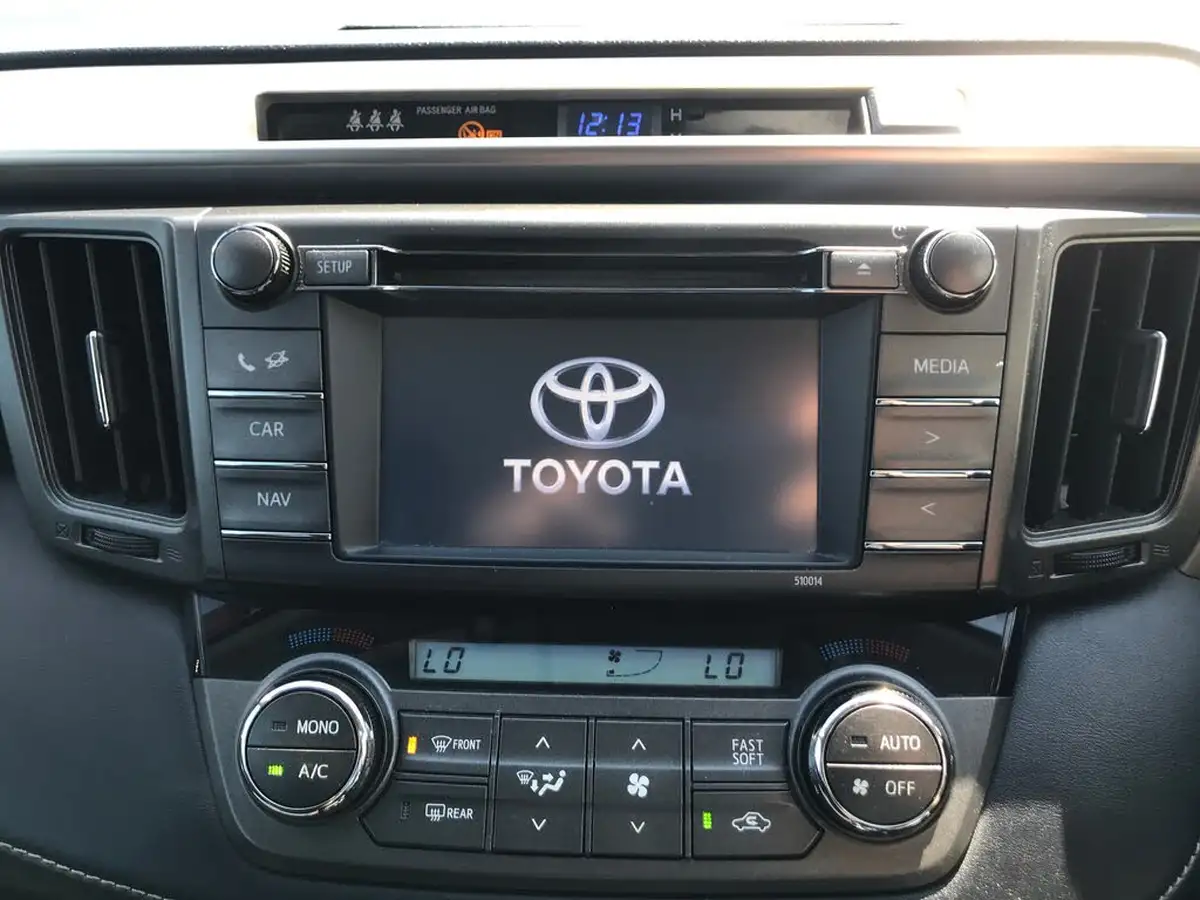 2015-toyota-rav4-20td-icon-20d-4d-awd-big-17