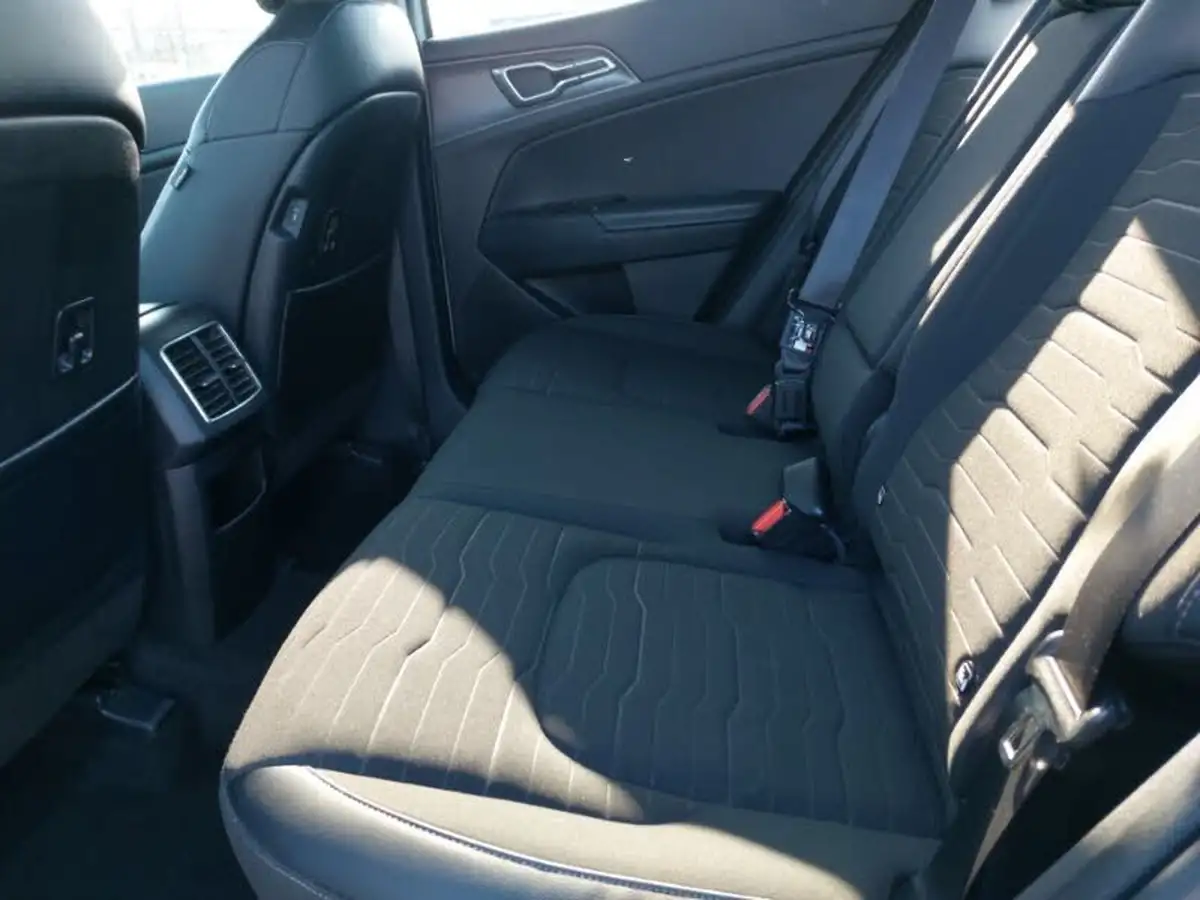 2023-kia-sportage-16-t-gdi-3-148bhp-big-5