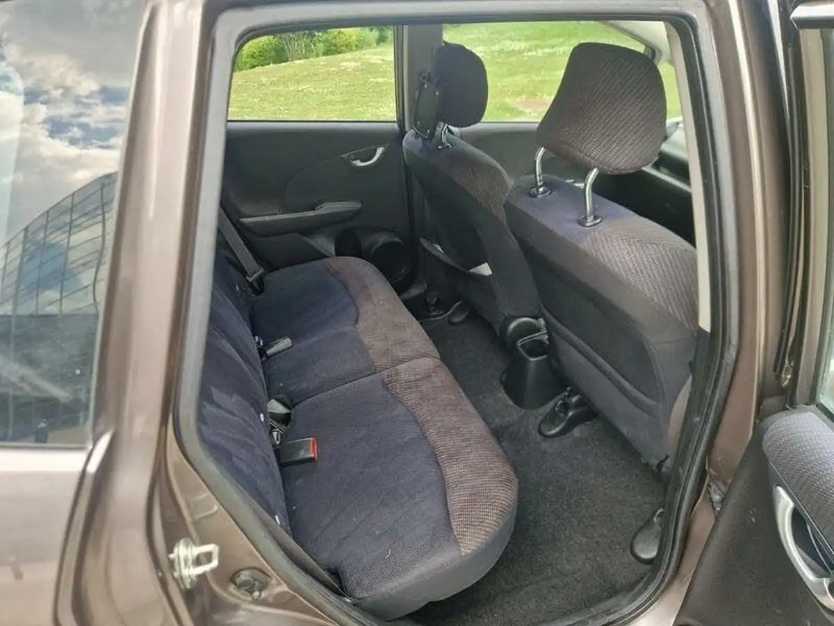 2013-honda-jazz-14-es-big-11