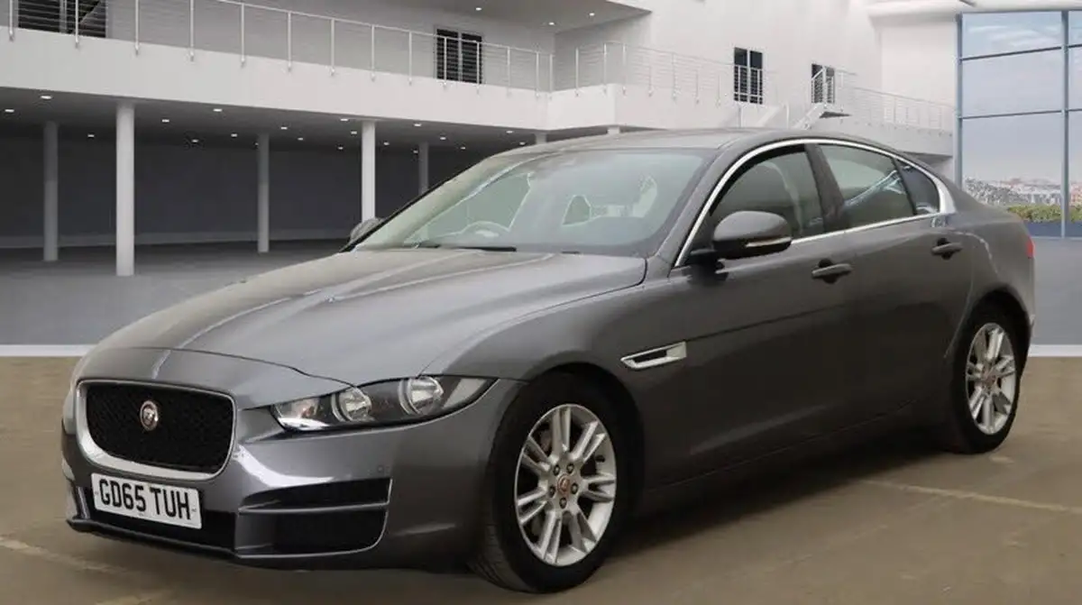 2015-jaguar-xe-20td-prestige-180ps-auto-big-1