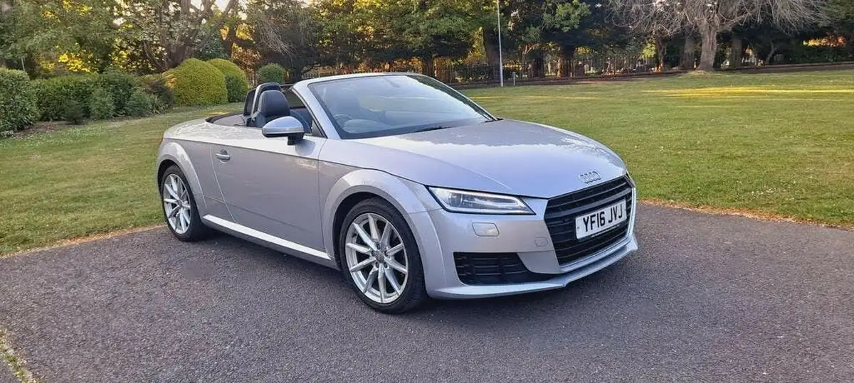 2016-audi-tt-roadster-20td-sport-big-0