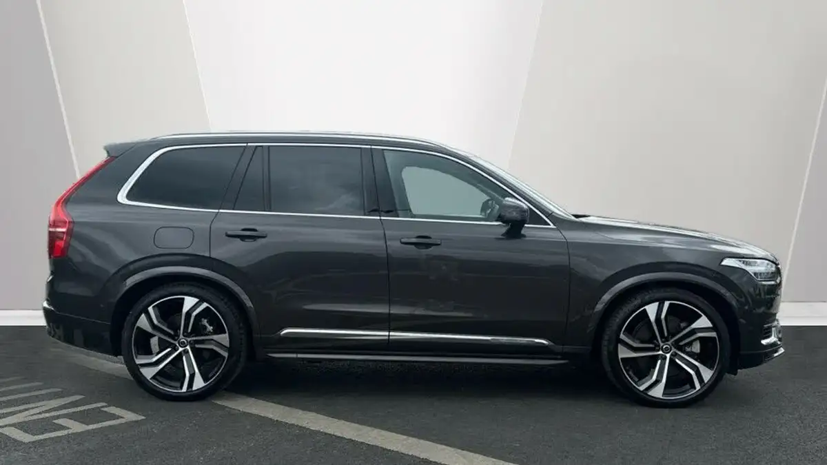 2024-volvo-xc90-20-t8-ultimate-dark-big-2