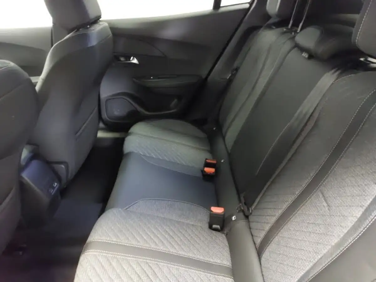 2024-peugeot-2008-suv-12-puretech-allure-130ps-big-5
