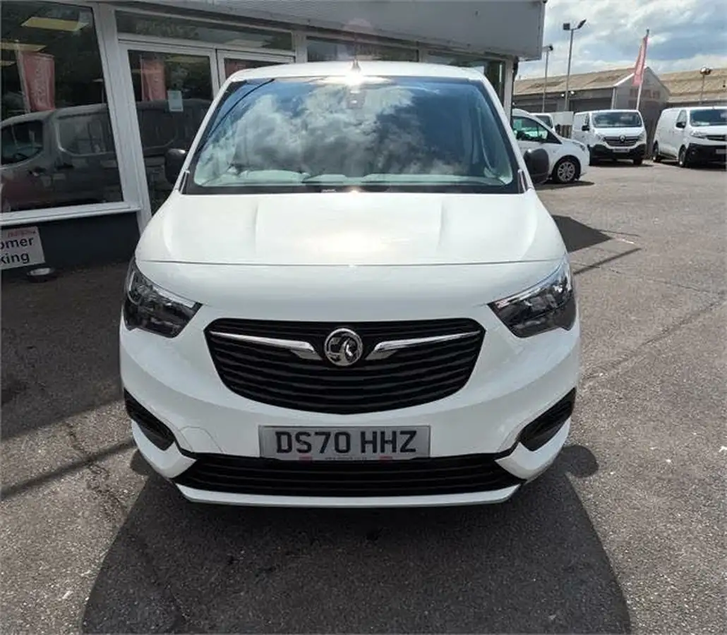 2020-vauxhall-combo-15cdti-sportive-2300-100pseu6d-t-l2h1-crewcab-big-1