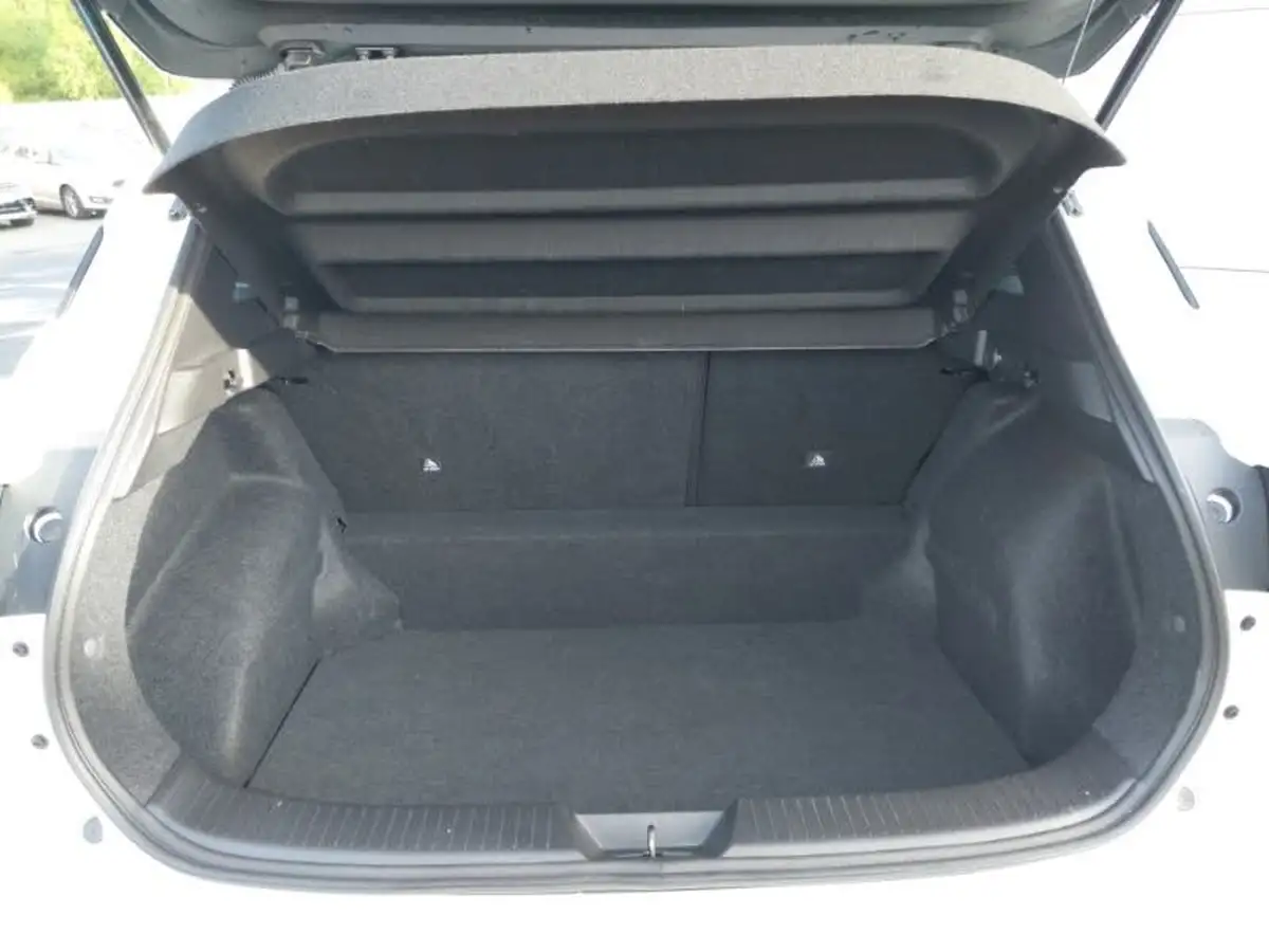 2021-nissan-qashqai-13-dig-t-visia-big-7