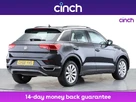 2019-volkswagen-t-roc-10-tsi-se-small-8