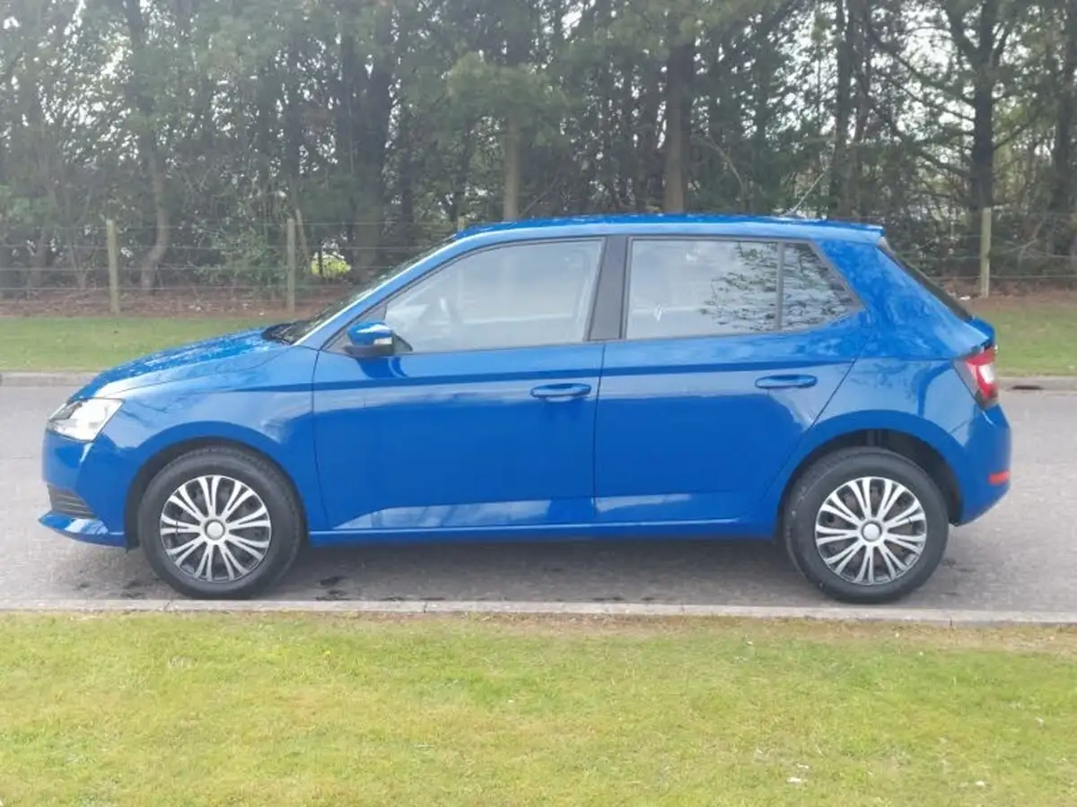 2019-skoda-fabia-10-mpi-s-hatchback-big-3
