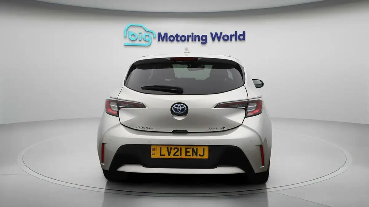2021-toyota-corolla-18-vvt-i-design-spare-wheel-hatchback-5d-big-5