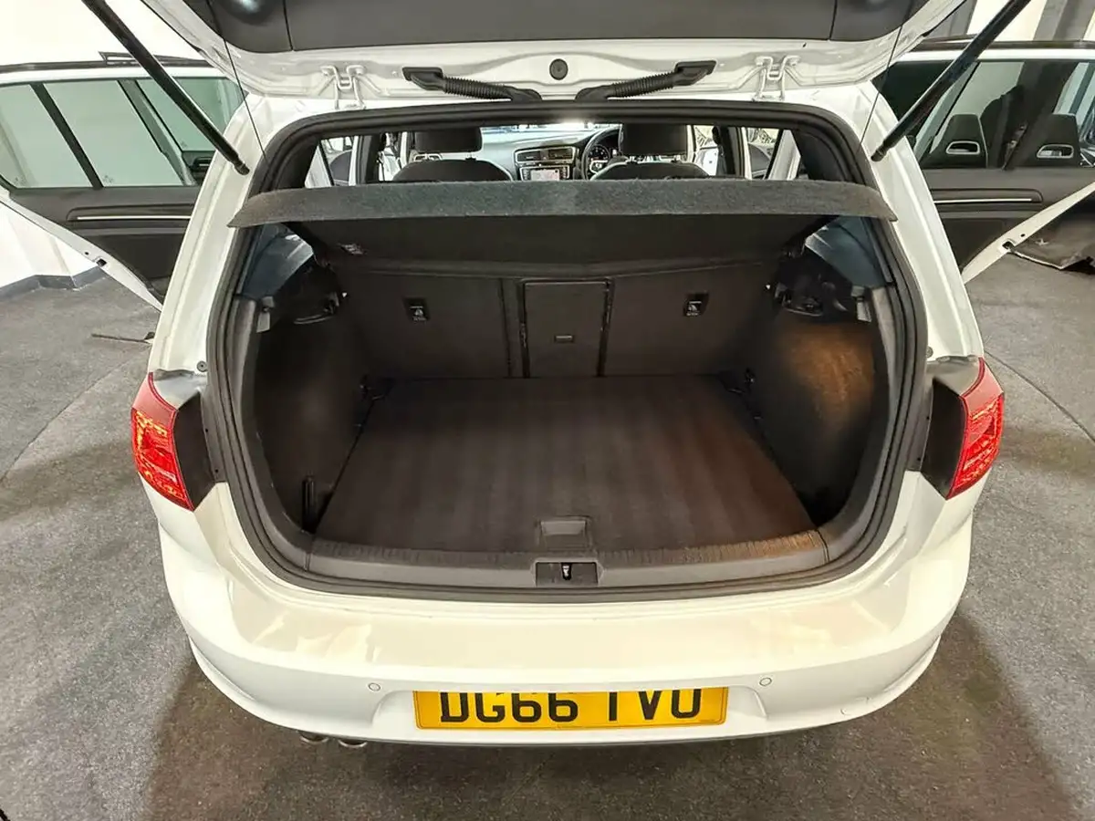 2016-volkswagen-golf-20tdi-gtd-bmt-hatchback-5d-dsg-big-41