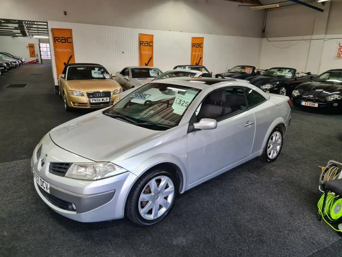 2007-renault-megane-19td-dynamique-130-non-coupe-convertible-2d-big-6