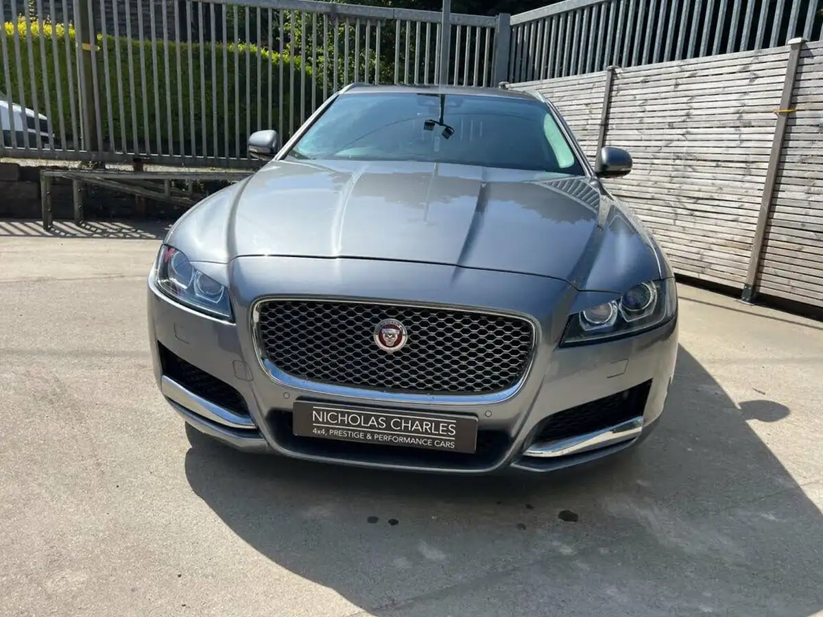 2019-jaguar-xf-20i-portfolio-250ps-sportbrake-5d-big-7