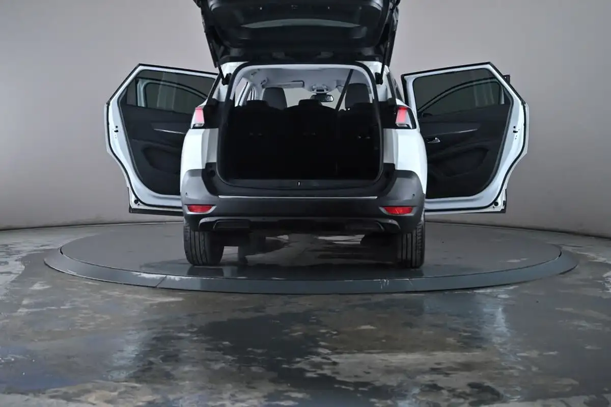 2018-peugeot-5008-suv-12-puretech-allure-eat6-big-58