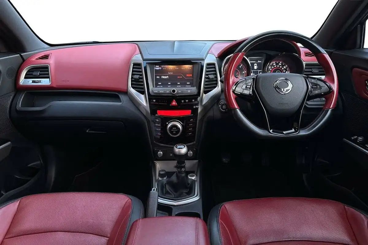 2017-kgm-ssangyong-tivoli-16td-elx-2wd-big-8