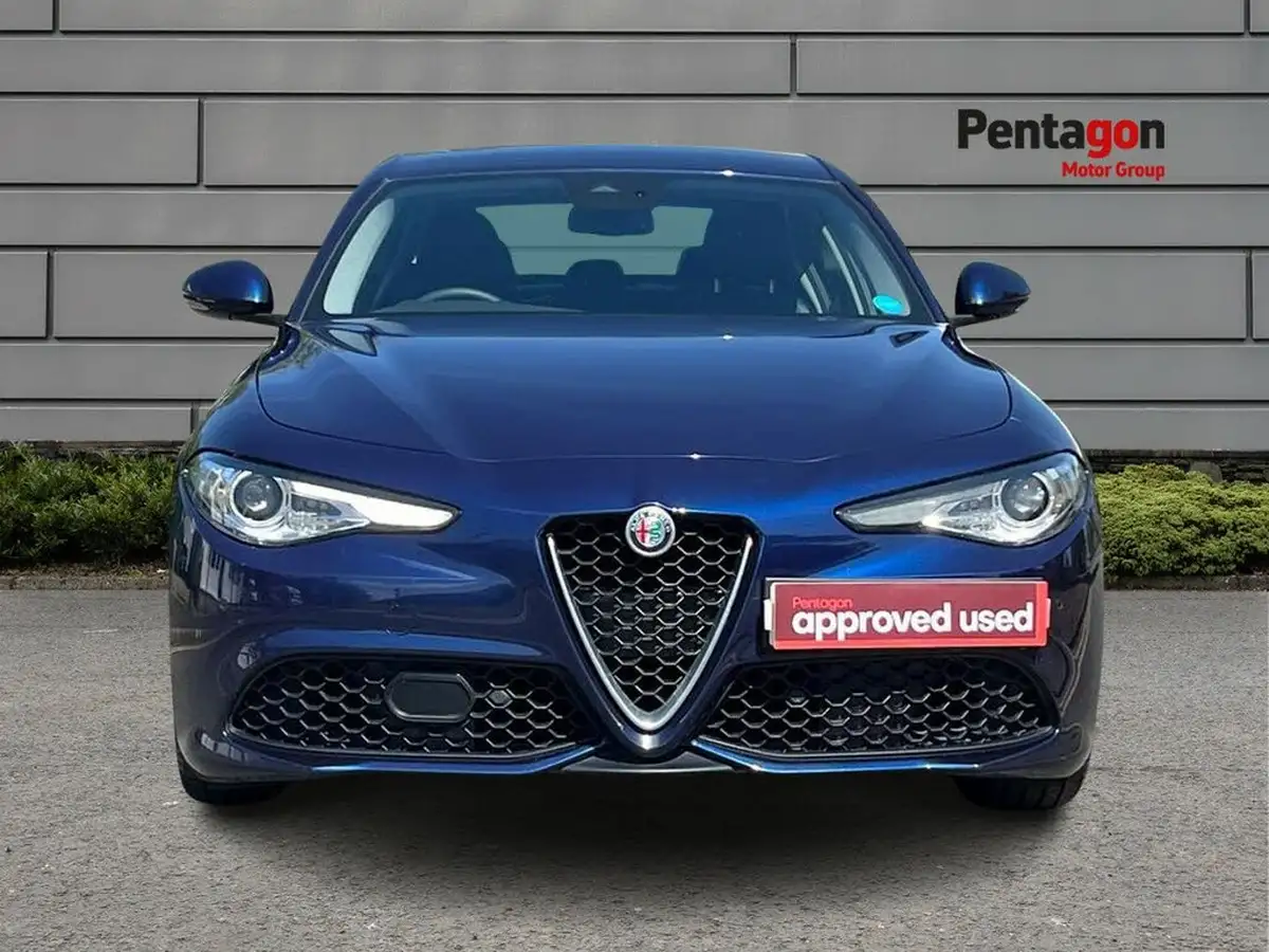 2018-alfa-romeo-giulia-20-veloce-big-13