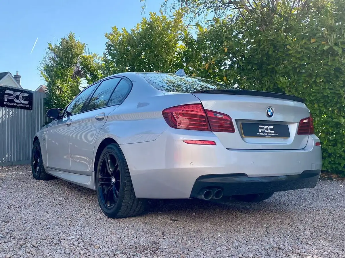 2016-bmw-5-series-20td-520d-m-sport-190bhp-saloon-4d-auto-big-21